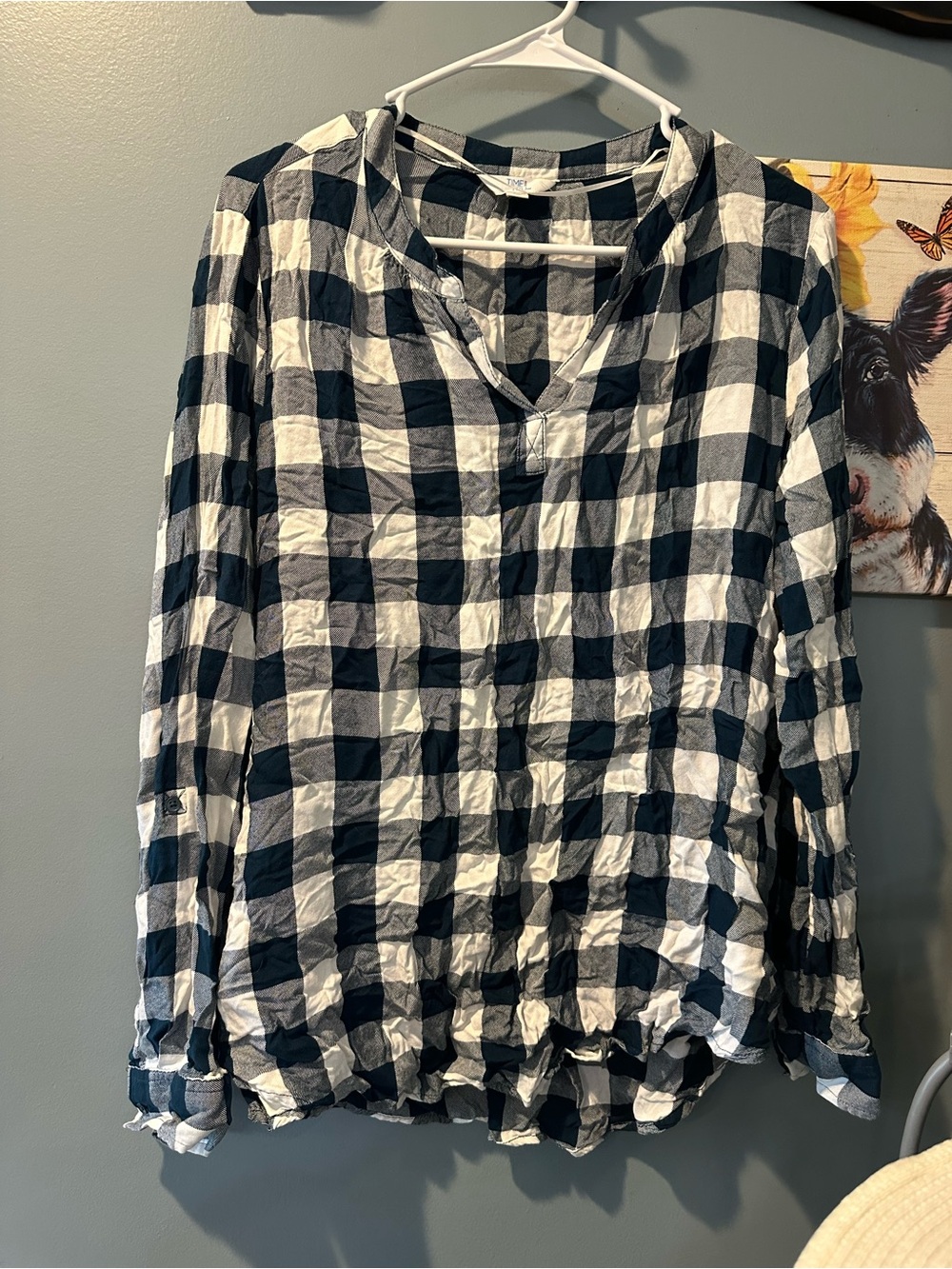 Time and Tru Black & White Plaid V-Neck Tunic